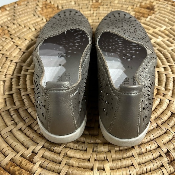 Remonte Soft Metallic Perforated Loafer - Picture 3 of 6